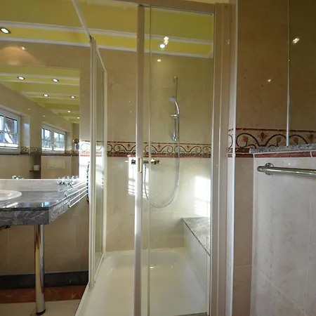 Eck-reethaus-sturmhaube Tatil Evi